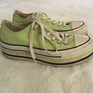 COPY - CONVERSE CHUCK TAYLOR PLATOFORM lo top Sha…